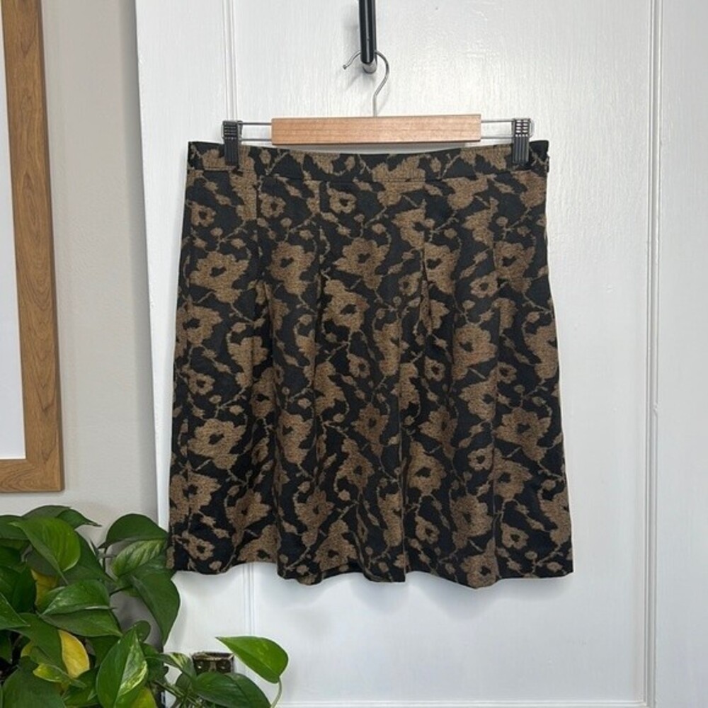 LOFT Pleated Black & Gold Mini Skirt, Size 8